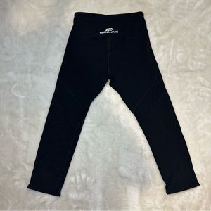 Lorna Jane Black Mesh Cut-out Capri Yoga Leggings Size XS